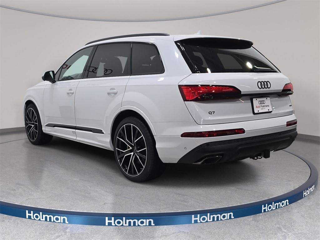 new 2025 Audi Q7 car, priced at $79,645