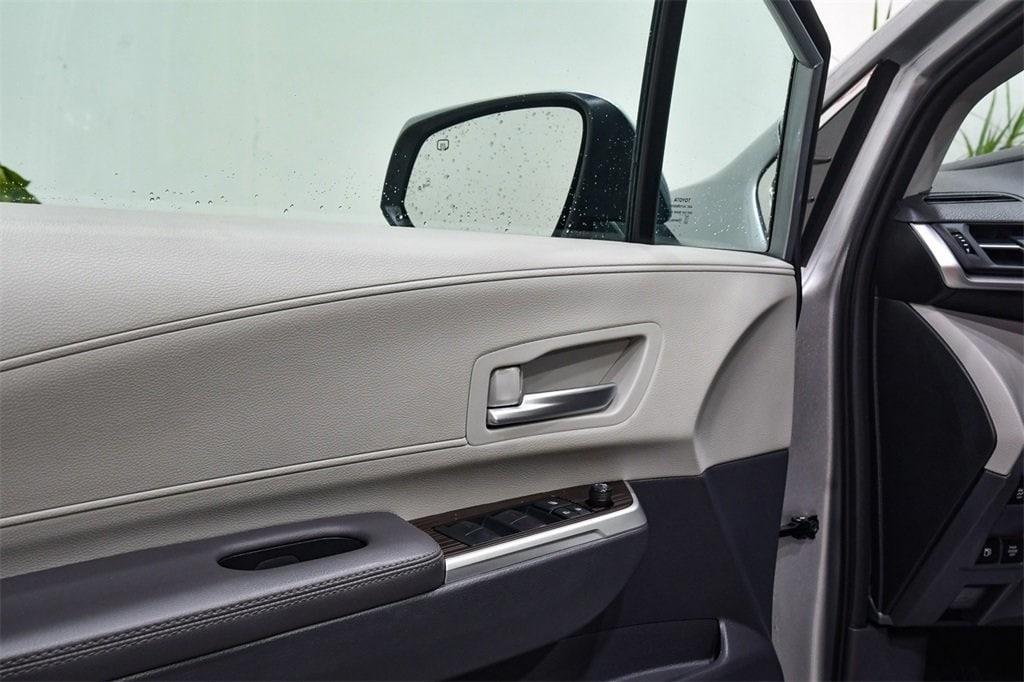 used 2023 Toyota Sienna car, priced at $41,090