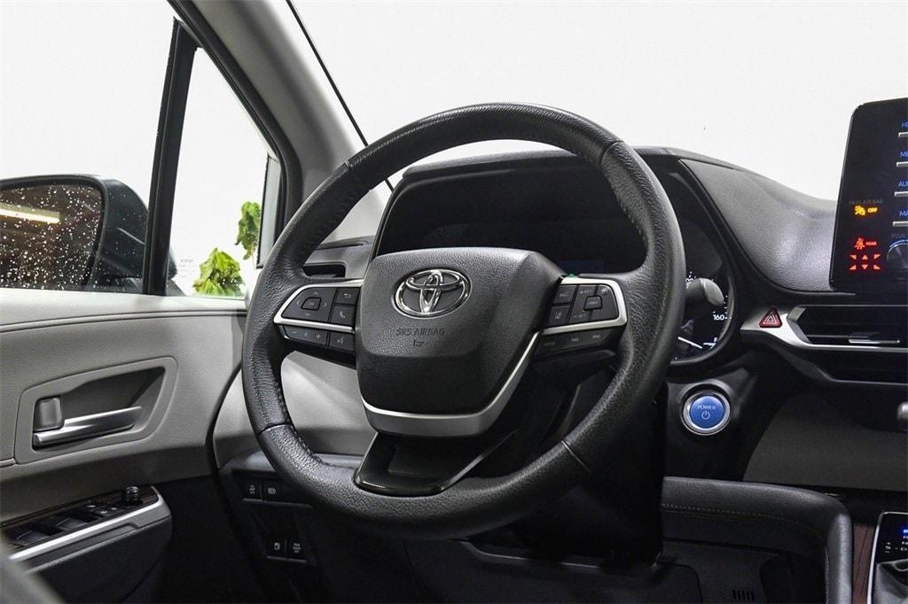 used 2023 Toyota Sienna car, priced at $41,090