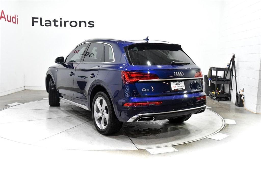 new 2025 Audi Q5 car, priced at $59,195