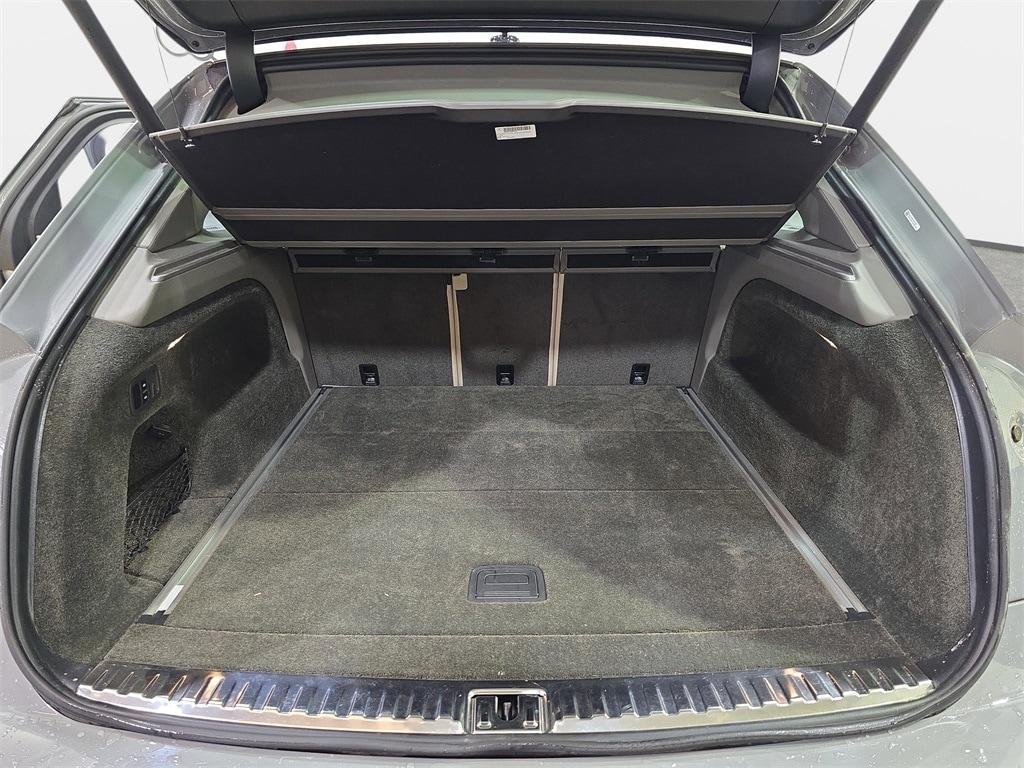 used 2022 Bentley Bentayga car, priced at $138,999