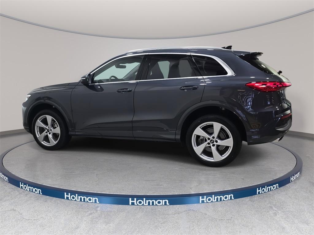 new 2025 Audi Q5 car, priced at $61,670