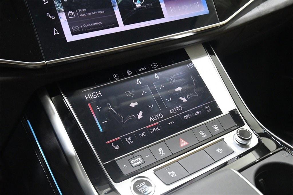 new 2025 Audi Q7 car, priced at $78,615