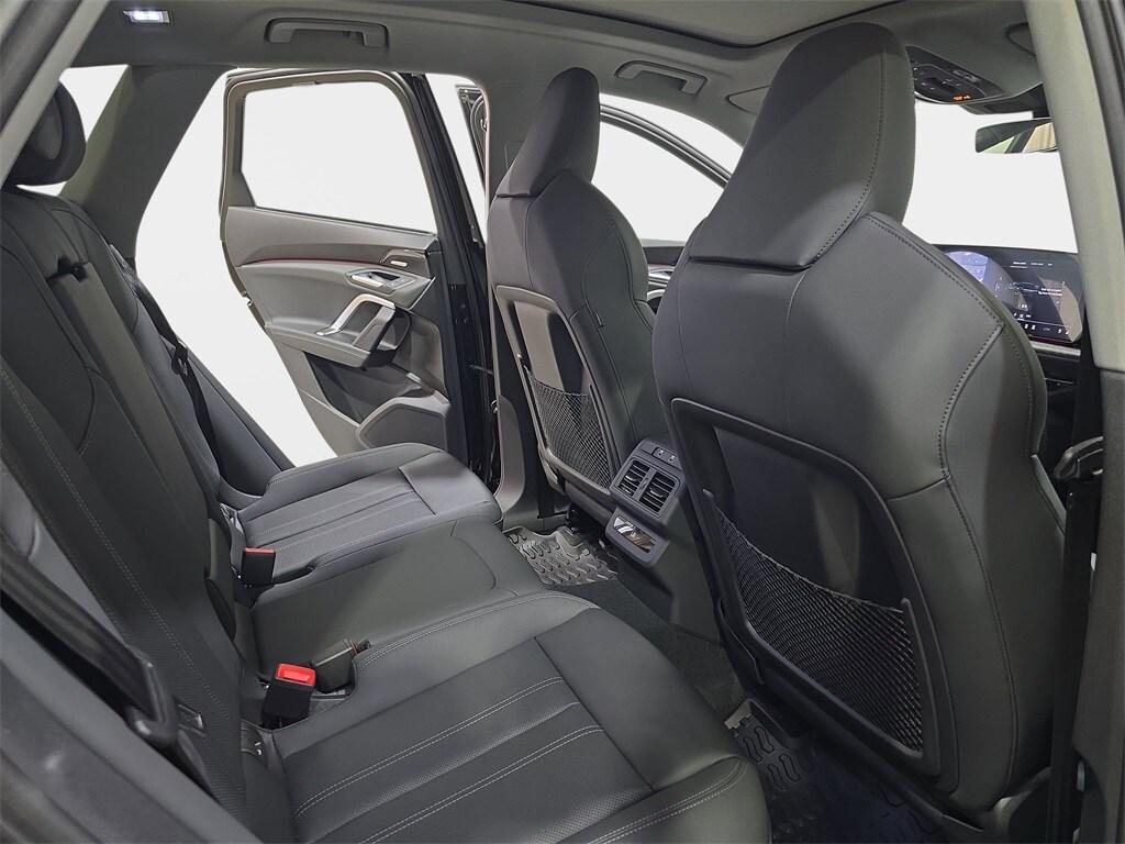 new 2025 Audi Q5 car, priced at $61,995