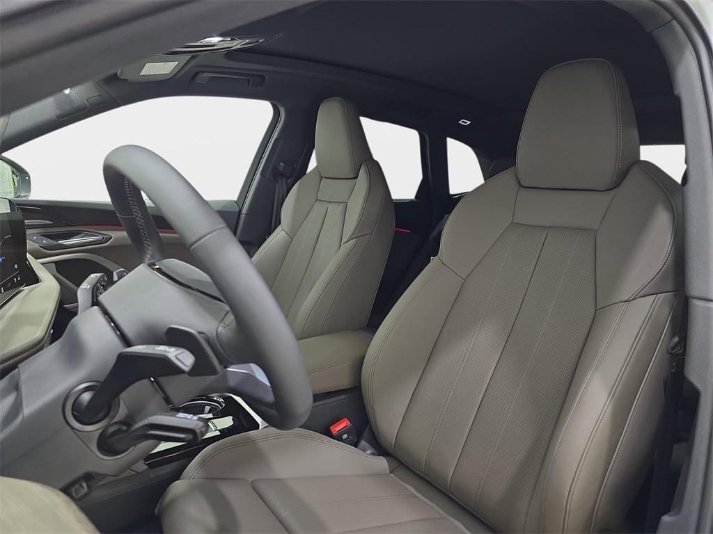 new 2025 Audi Q5 car, priced at $61,670
