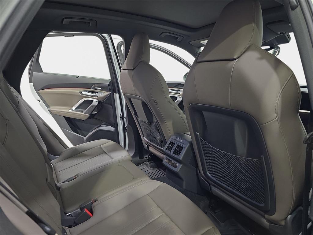 new 2025 Audi Q5 car, priced at $61,670