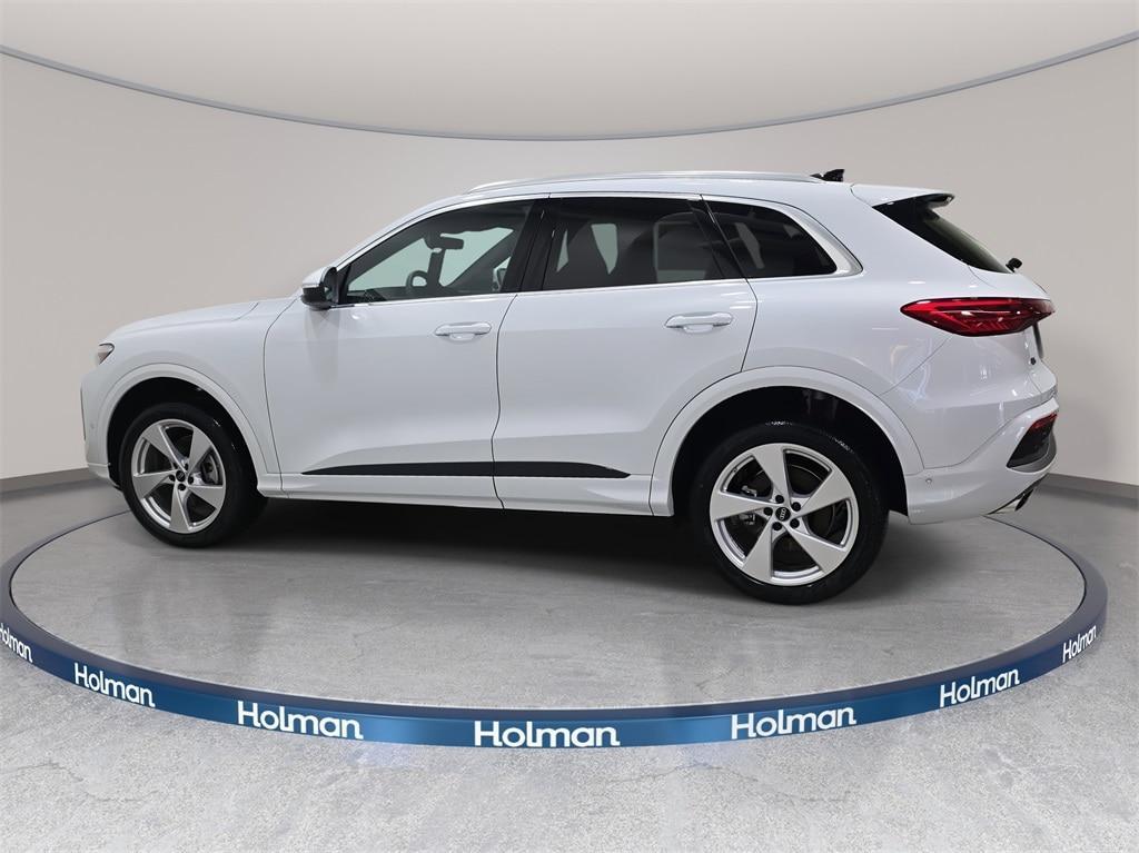 new 2025 Audi Q5 car, priced at $61,670