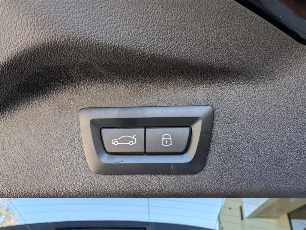 used 2024 BMW ALPINA XB7 car, priced at $120,000