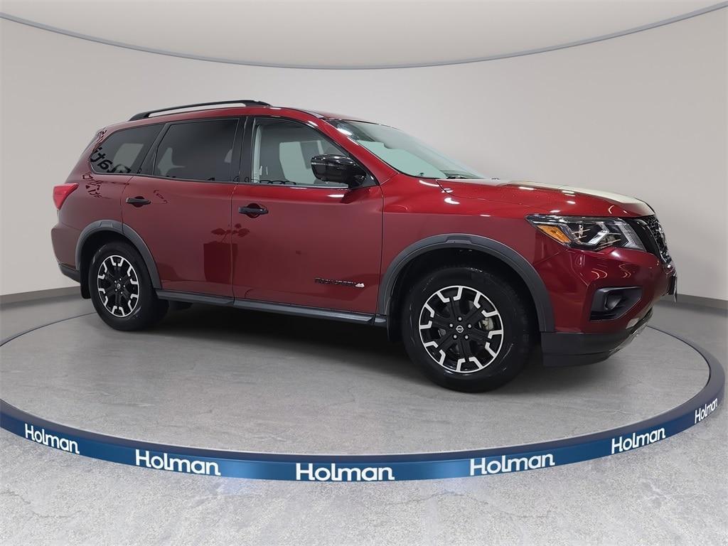 used 2020 Nissan Pathfinder car, priced at $24,895