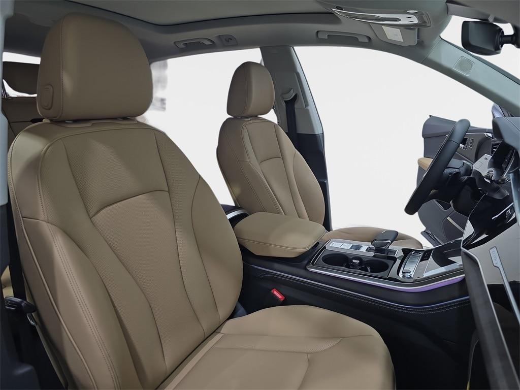 new 2025 Audi Q8 car, priced at $87,500