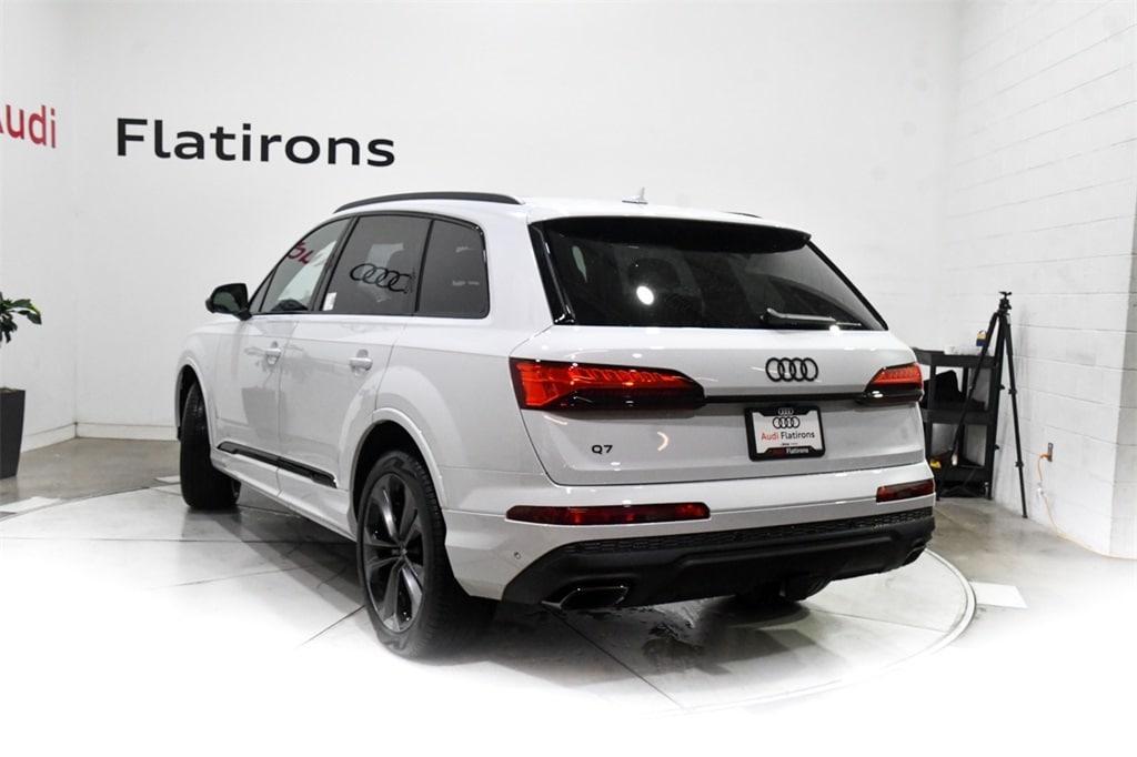 new 2025 Audi Q7 car, priced at $78,615