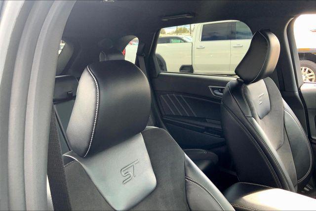 used 2023 Ford Edge car, priced at $32,500