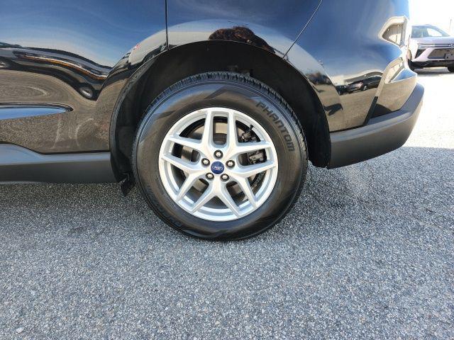used 2022 Ford Edge car, priced at $17,750