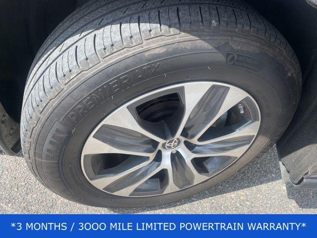 used 2023 Toyota Highlander car, priced at $40,200