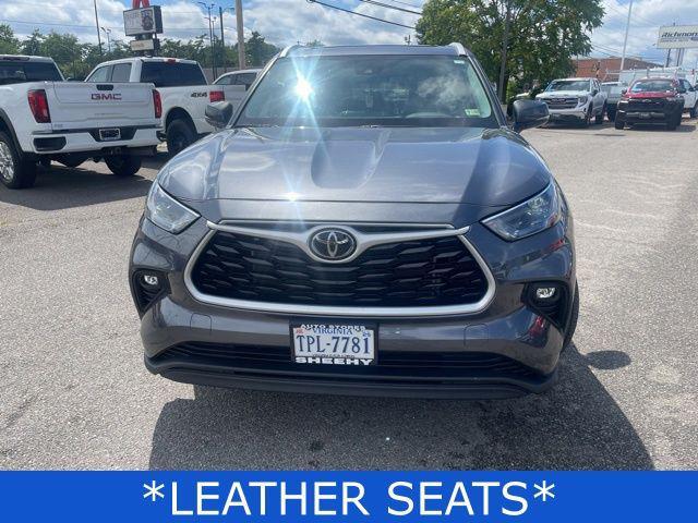 used 2023 Toyota Highlander car, priced at $40,200