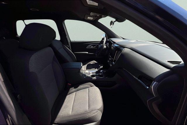 used 2023 Chevrolet Traverse car, priced at $31,000