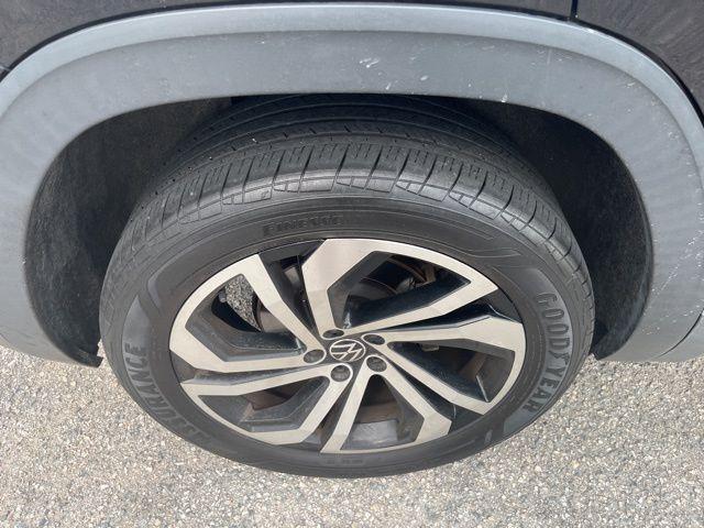 used 2020 Volkswagen Atlas Cross Sport car, priced at $27,000
