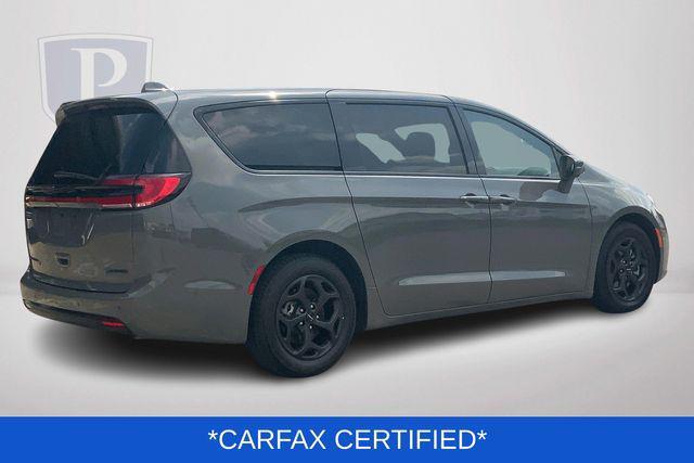 used 2022 Chrysler Pacifica Hybrid car, priced at $27,500