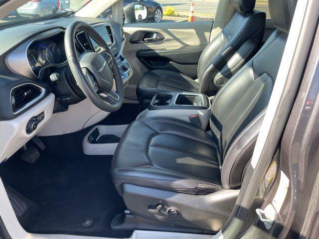 used 2023 Chrysler Pacifica car, priced at $24,000
