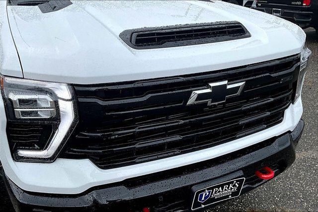 new 2025 Chevrolet Silverado 2500 car, priced at $80,185