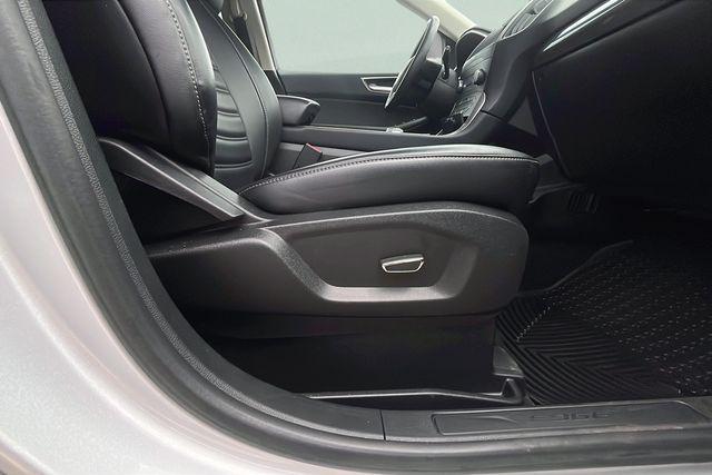 used 2019 Ford Edge car, priced at $17,000