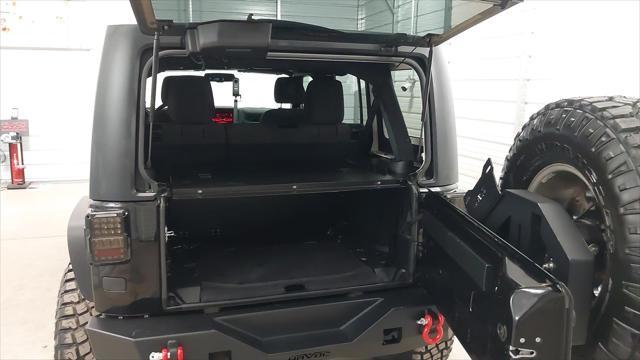 used 2015 Jeep Wrangler Unlimited car, priced at $20,875