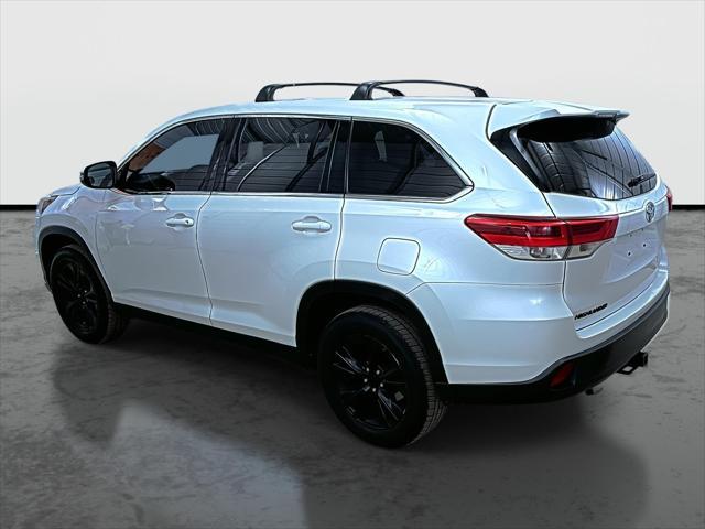 used 2019 Toyota Highlander car, priced at $19,575