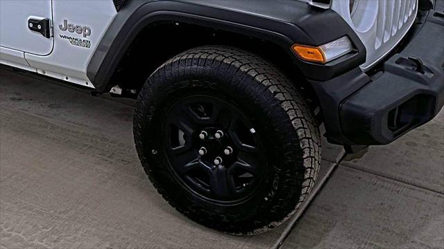 used 2020 Jeep Wrangler Unlimited car, priced at $25,475