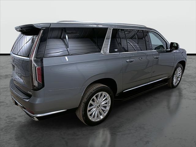 used 2022 Cadillac Escalade ESV car, priced at $62,875