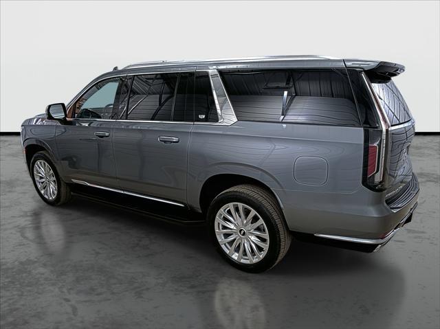 used 2022 Cadillac Escalade ESV car, priced at $62,875