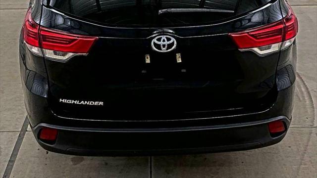 used 2019 Toyota Highlander car, priced at $19,575