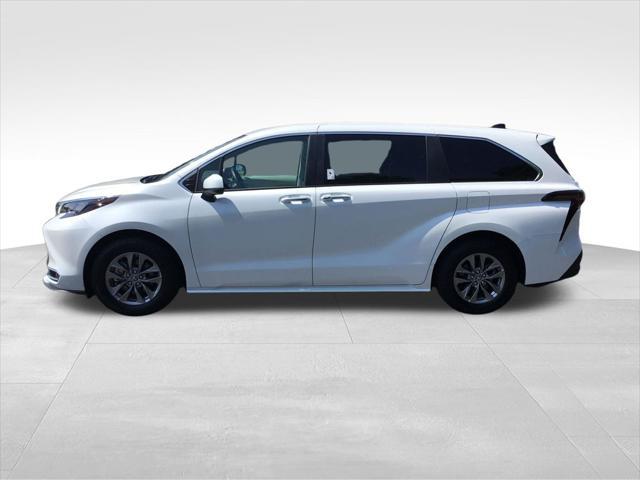 used 2024 Toyota Sienna car, priced at $44,999