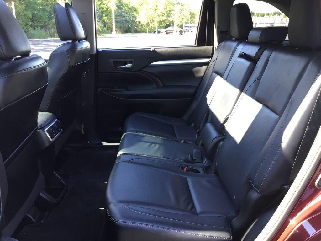 used 2015 Toyota Highlander car, priced at $16,499