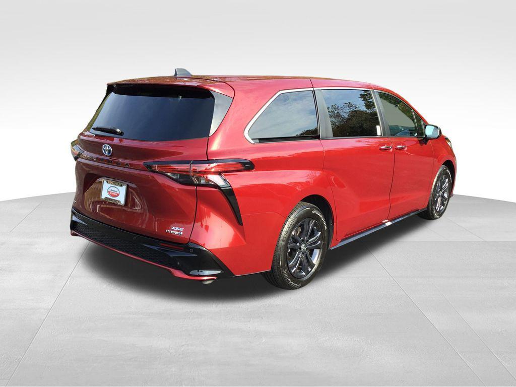 used 2024 Toyota Sienna car, priced at $47,999