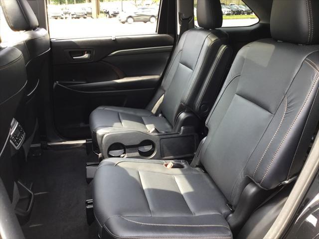 used 2018 Toyota Highlander car, priced at $36,999