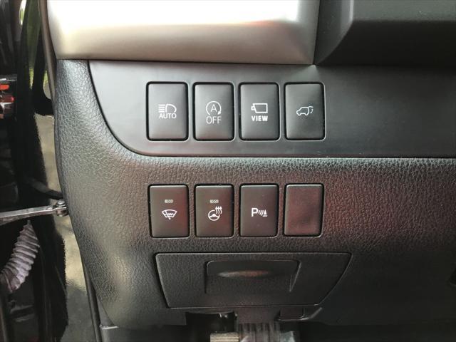 used 2018 Toyota Highlander car, priced at $36,999