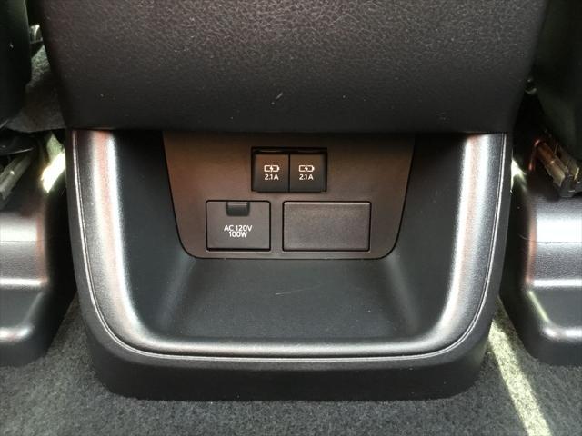 used 2018 Toyota Highlander car, priced at $36,999