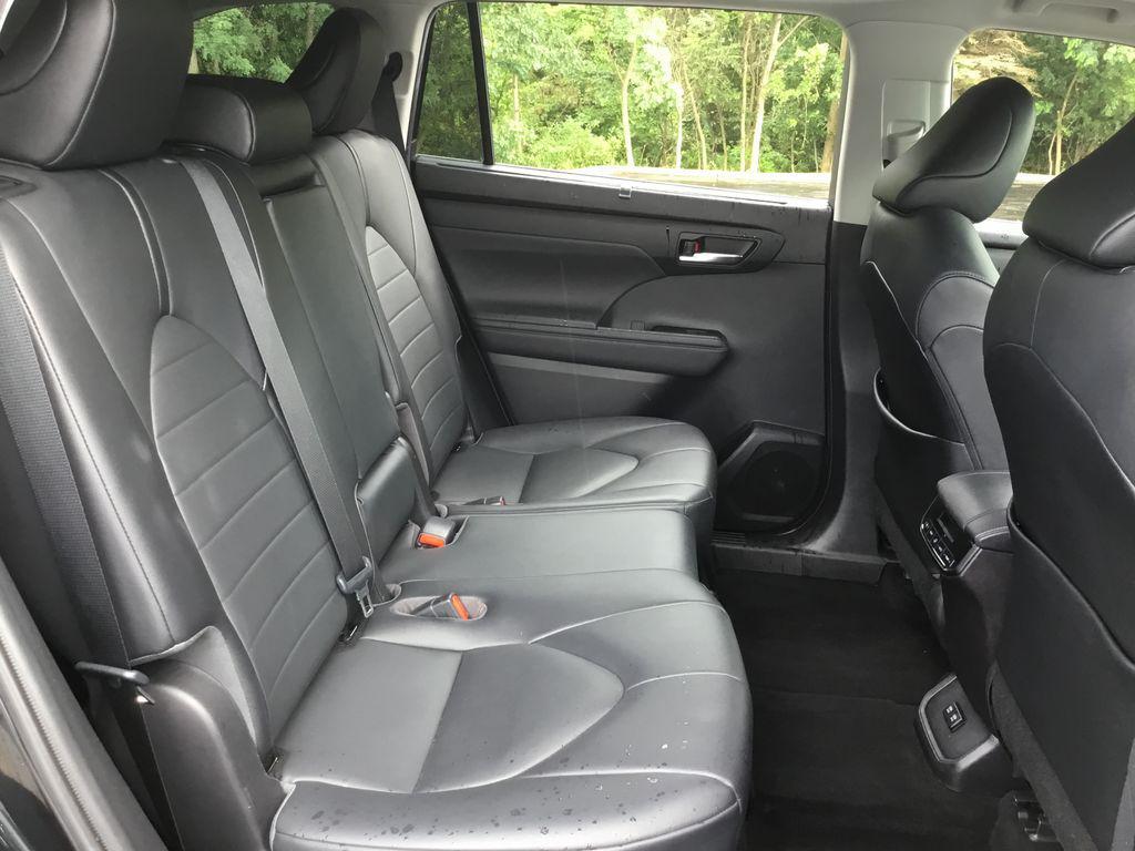 used 2020 Toyota Highlander car, priced at $31,999