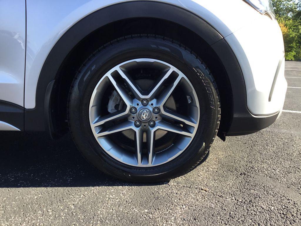 used 2018 Hyundai Santa Fe car, priced at $20,877