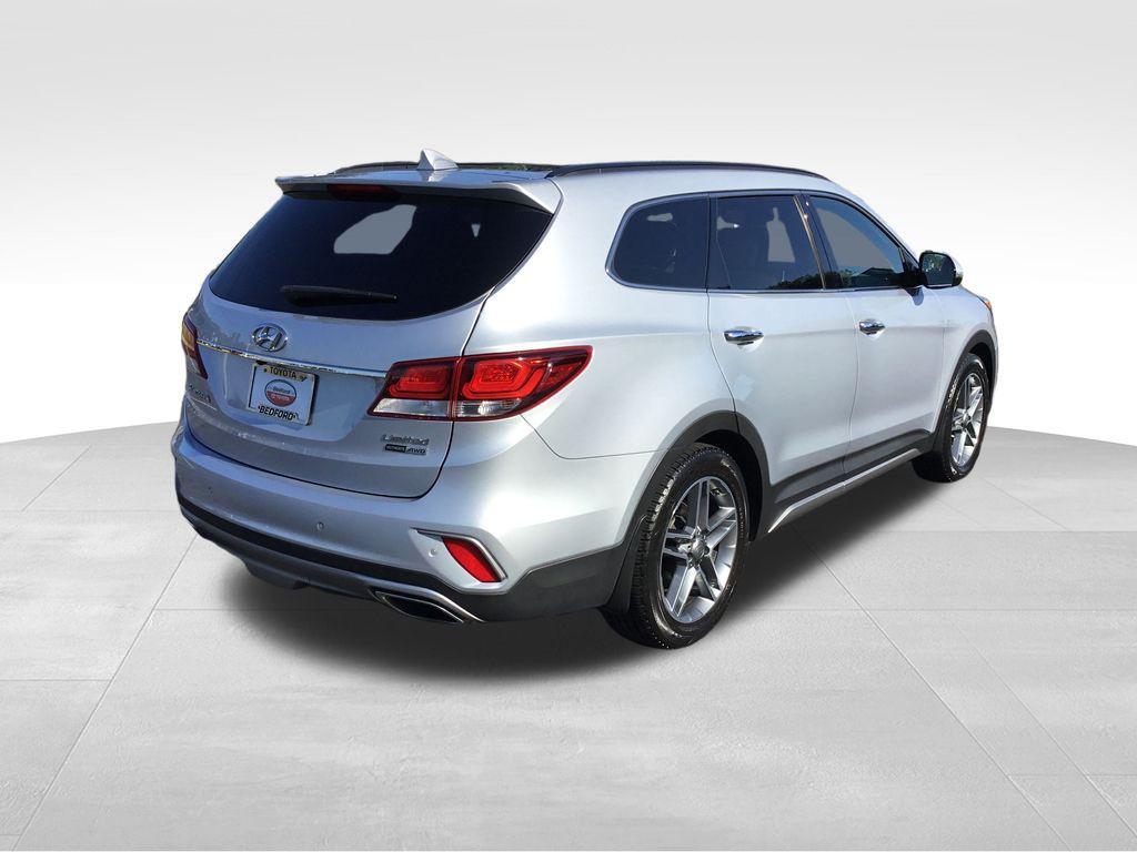 used 2018 Hyundai Santa Fe car, priced at $20,877