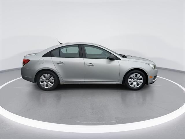 used 2014 Chevrolet Cruze car, priced at $6,499
