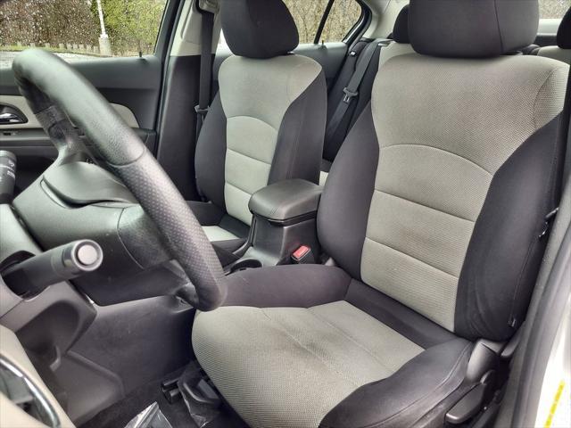 used 2014 Chevrolet Cruze car, priced at $6,499
