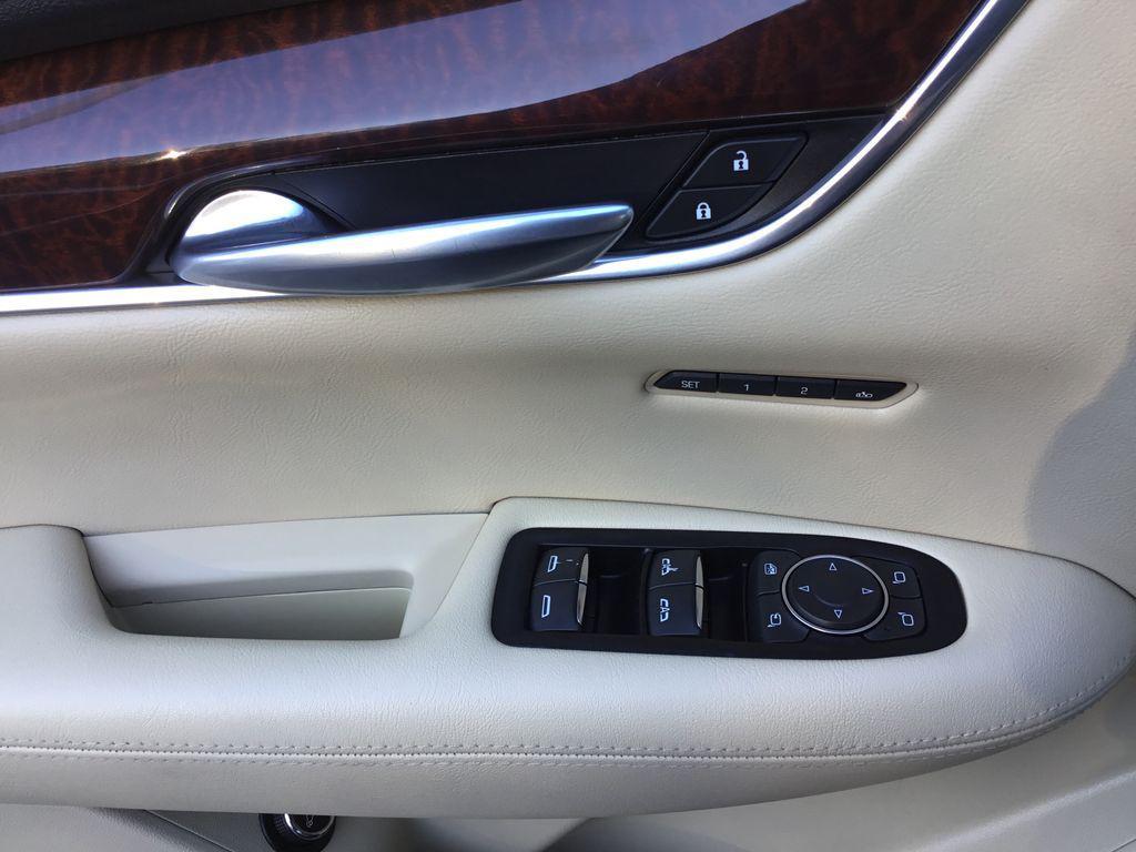 used 2018 Cadillac XT5 car, priced at $17,499