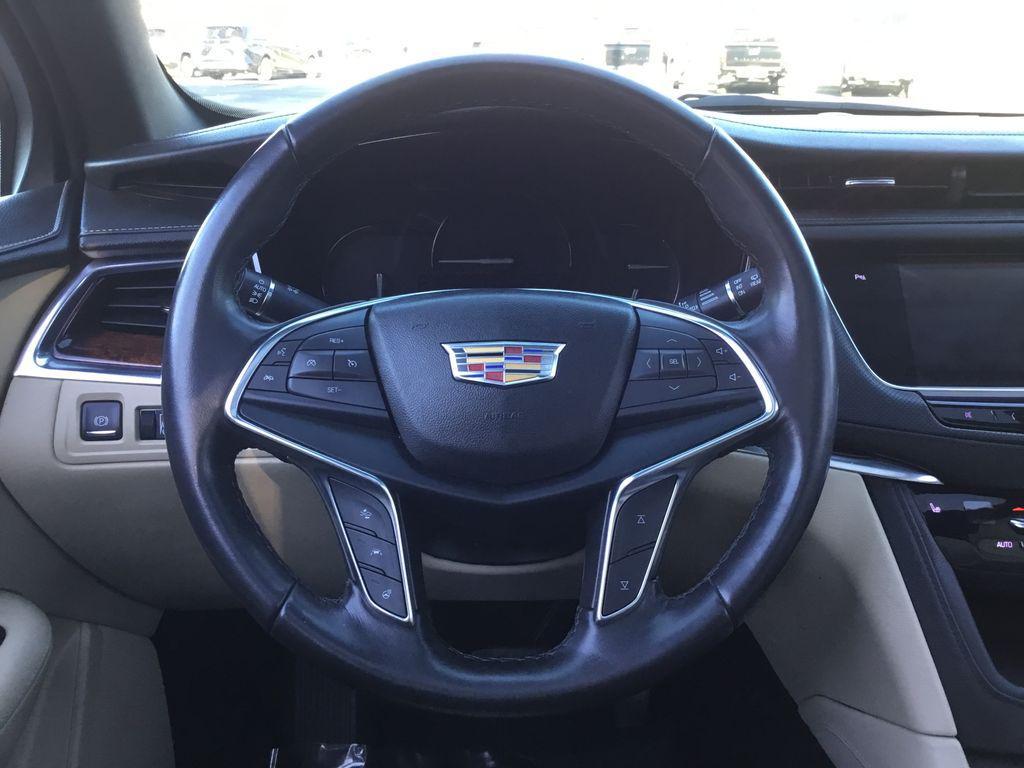 used 2018 Cadillac XT5 car, priced at $17,499