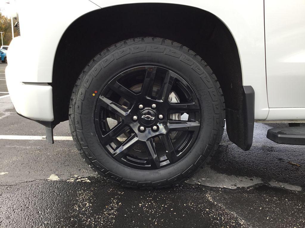 used 2024 Chevrolet Silverado 1500 car, priced at $42,399