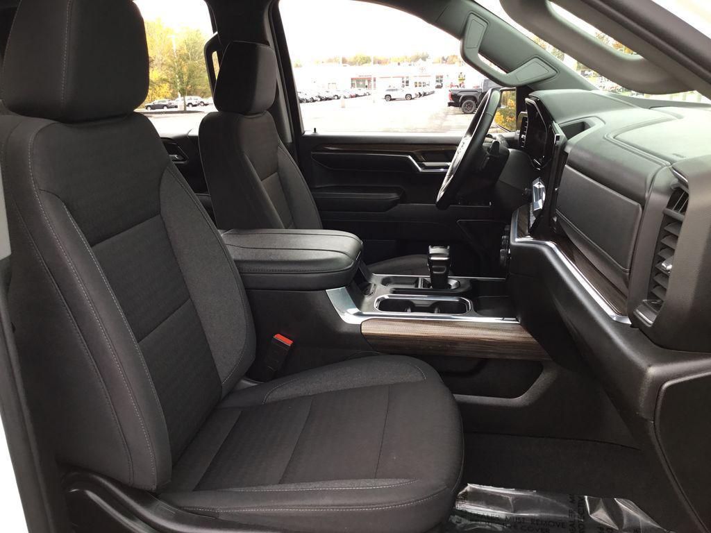 used 2024 Chevrolet Silverado 1500 car, priced at $42,399