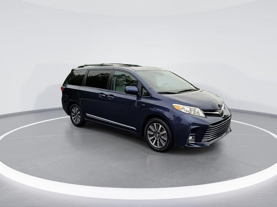 used 2018 Toyota Sienna car, priced at $29,997