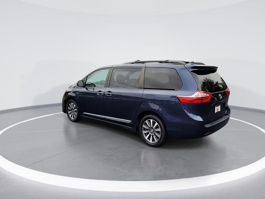 used 2018 Toyota Sienna car, priced at $29,997