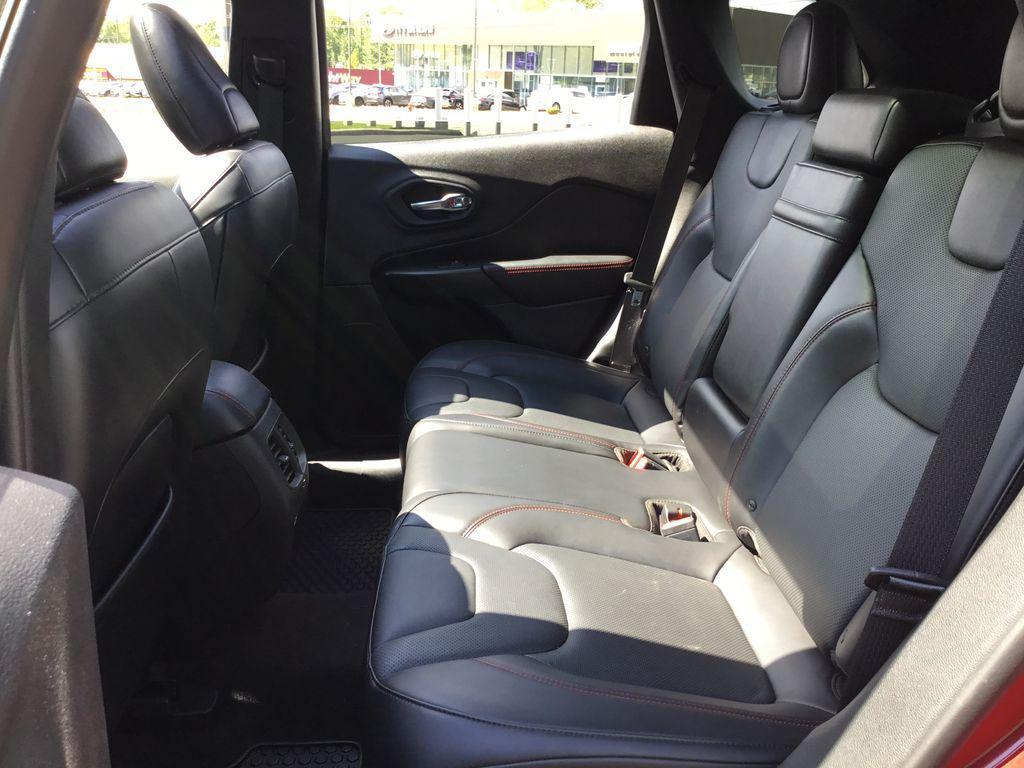 used 2019 Jeep Cherokee car, priced at $21,499