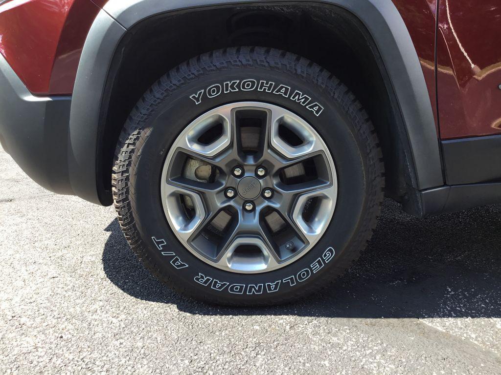 used 2019 Jeep Cherokee car, priced at $21,499